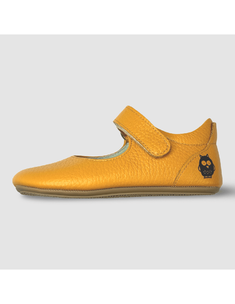 mighty-shoes-star-mustard-yellow-poco-nido (1)